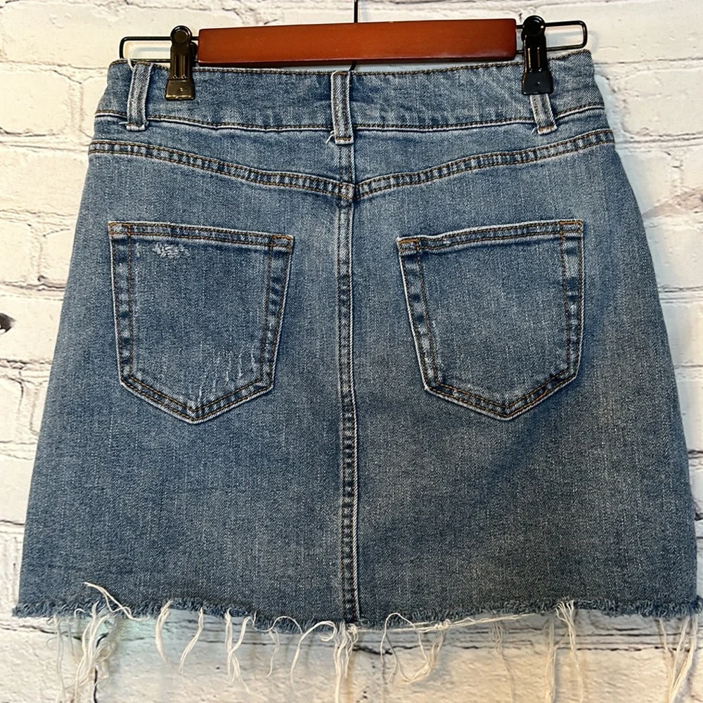 Wild Fable Distressed Straight Blue Jean Skirt Size 4 Excellent Condition